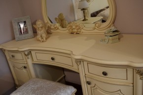 Туалетный стол + Зеркало Мона Лиза (крем) в Чебаркуле - chebarkul.mebel-74.com | фото